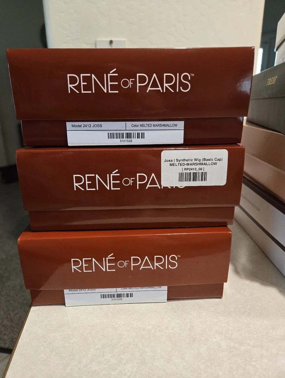 RENE OF PARIS. JOSS. MELTED MARSHMALLOW. NWT